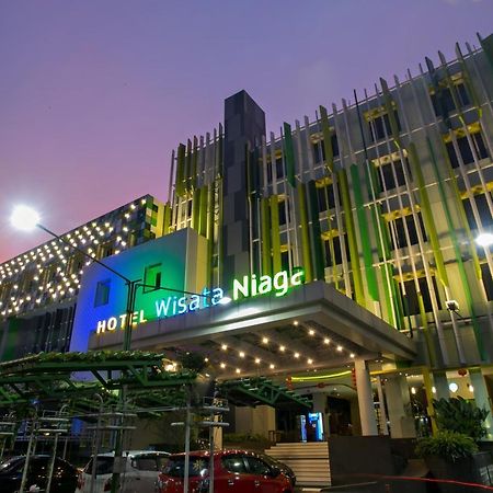 Hotel Wisata Niaga Пурвокерто Екстер'єр фото