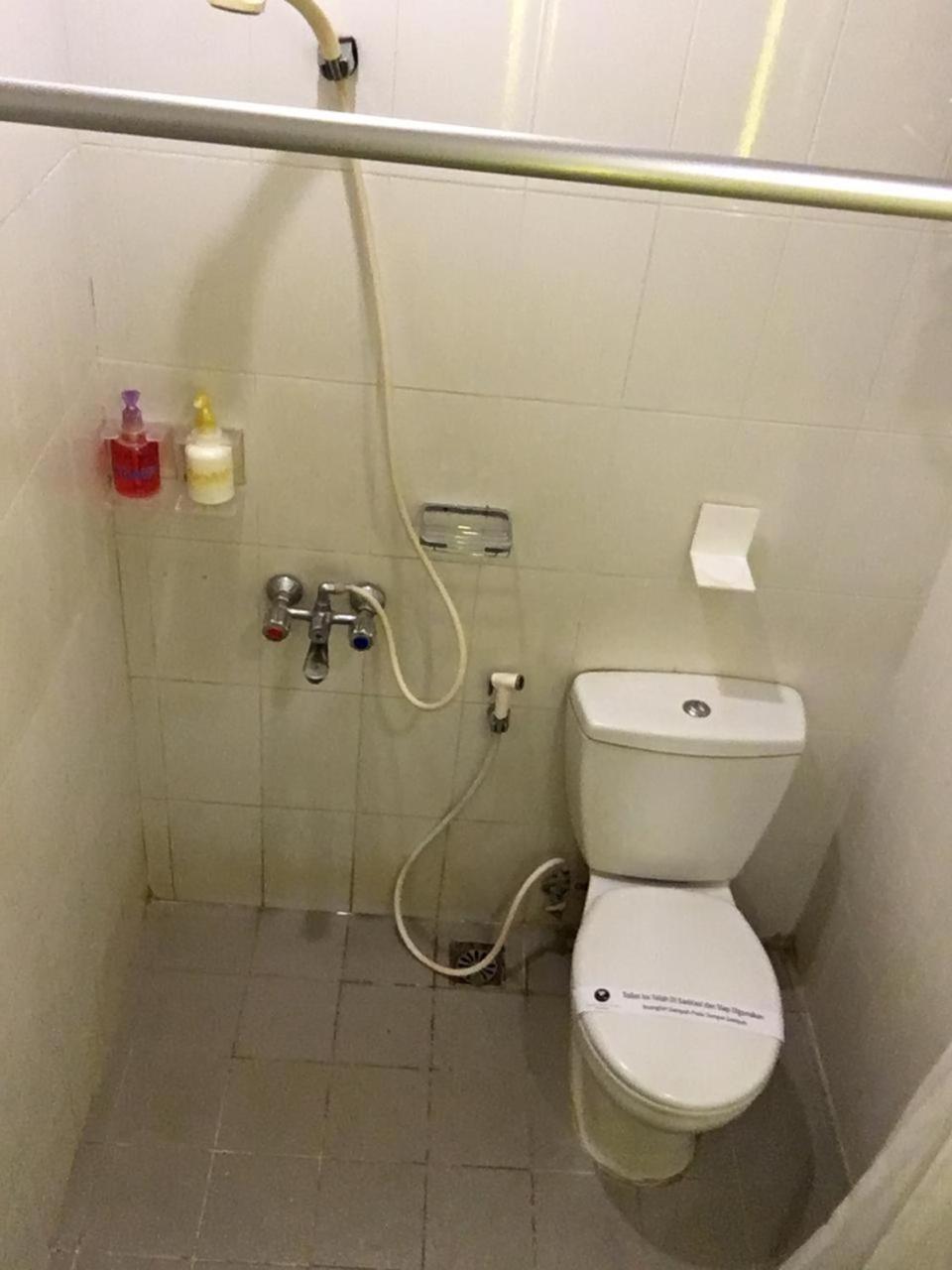 Hotel Wisata Niaga Пурвокерто Екстер'єр фото